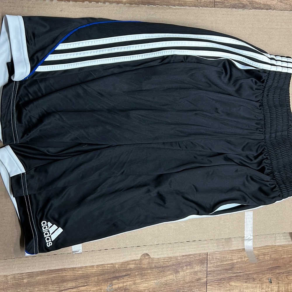 Adidas Men size M